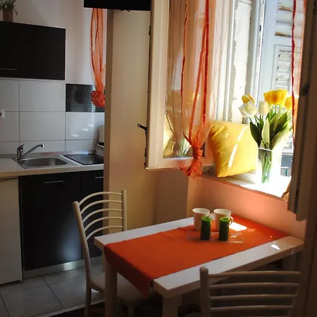 Optimist Split/city Center Apartmán *