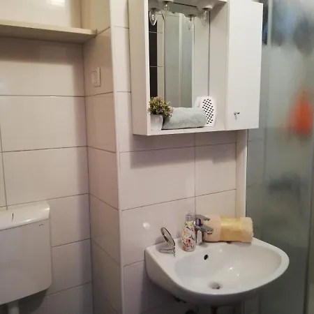 公寓 Optimist Split/city Center